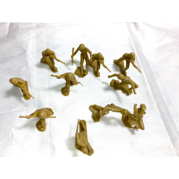 Louis Marx Army(11pcs) Plastic Figure Vintage Men - Picture 2 of 5